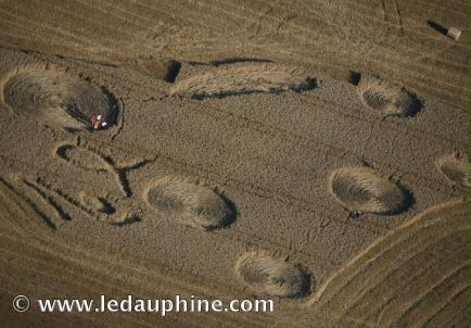 Valence (Drôme, South-East of France), France crop circle, aerial photo 2